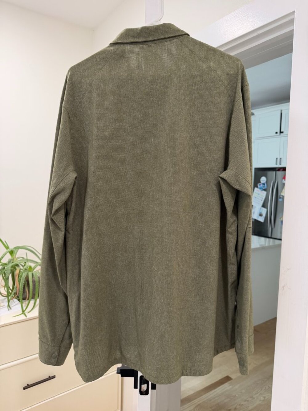 Lululemon Long Sleeve Button Down Shirt Mens Large Olive Green
